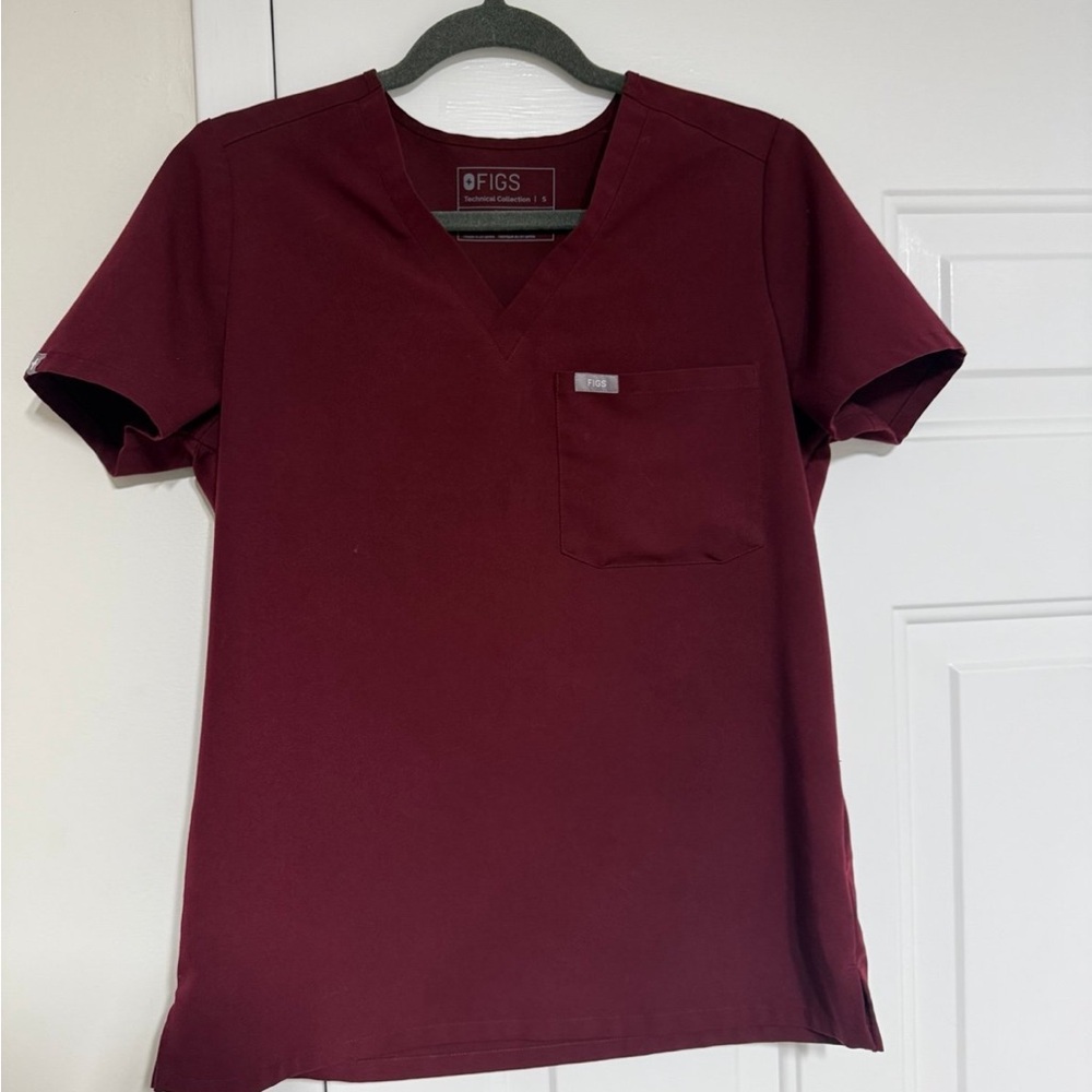 Figs Maroon Bundle - image 3